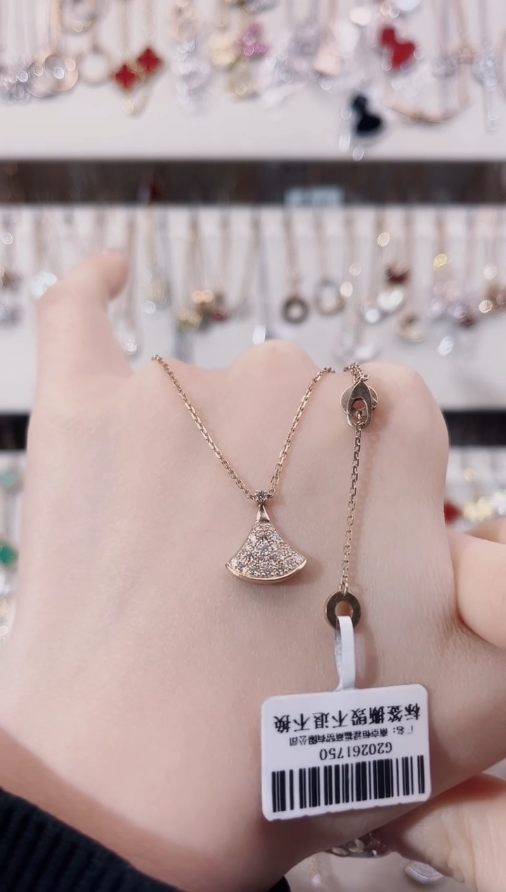 【闪购商品】钻石颈饰18K金镶嵌18K金镶嵌钻石 K玫