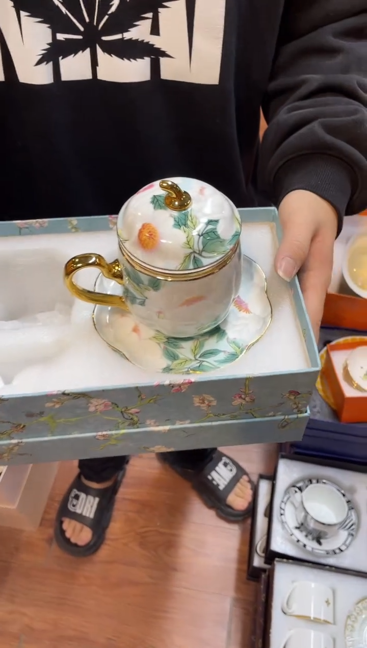 杯鸿辉家品牌瓷器，京东包邮！