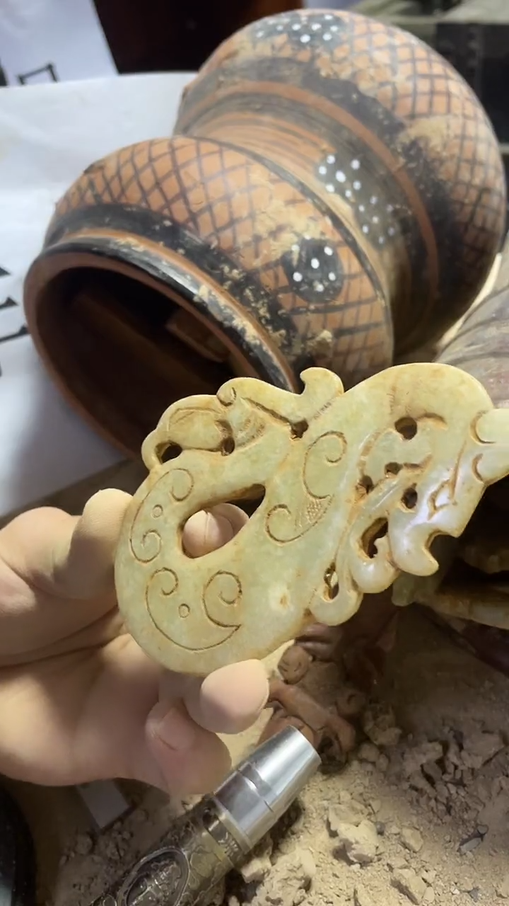 硅化玉奇石未镶嵌7