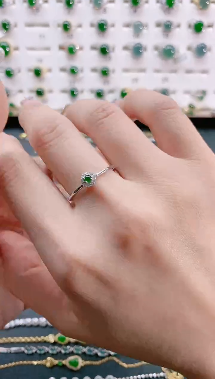 【闪购商品】翡翠戒指银S925镶嵌天然翡翠