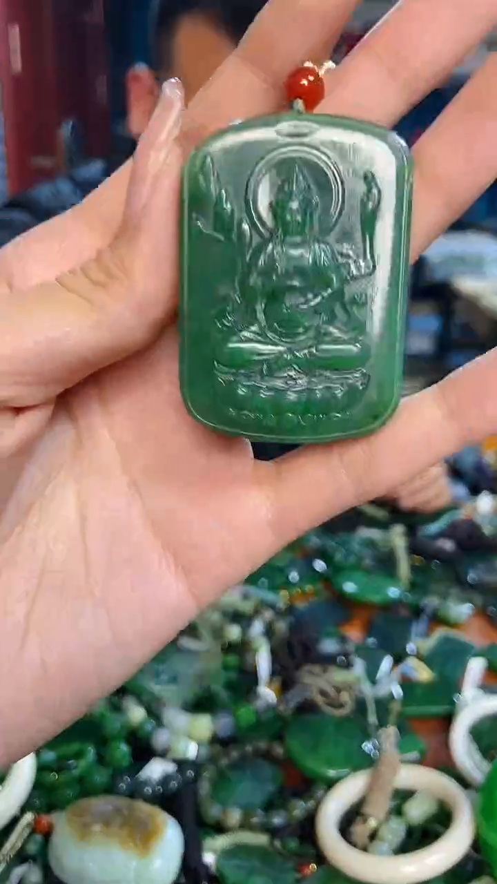 未镶嵌和田玉挂件1