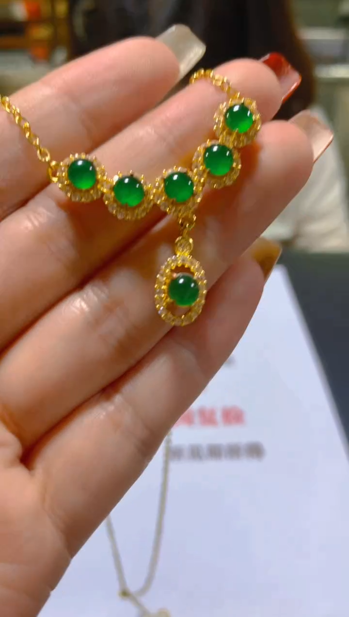 颈饰未镶嵌翡翠多样性发一