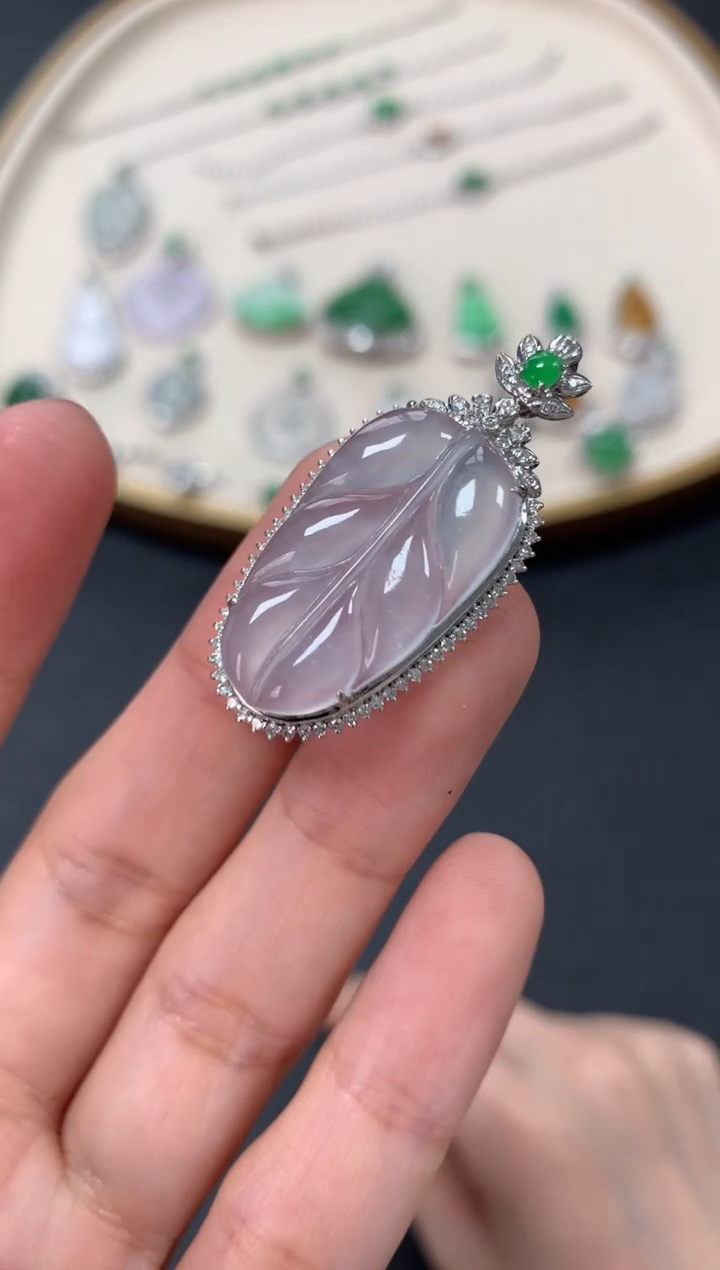 【闪购商品】翡翠吊坠(不含链)18K金镶嵌5800