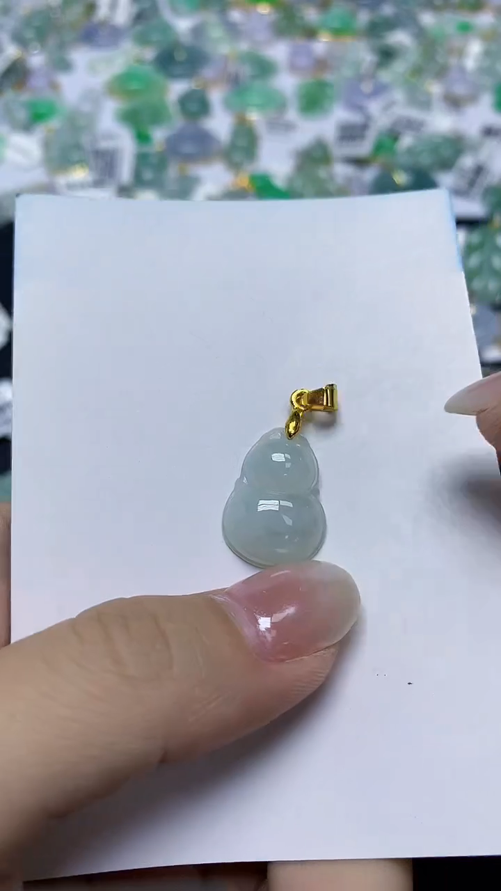 翡翠未镶嵌颈饰天然缅甸翡翠A货