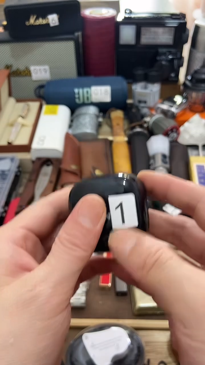 瓷片闪购商品  如图所示