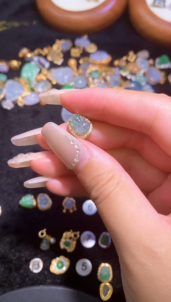 颈饰银S925镶嵌翡翠天然a货翡翠