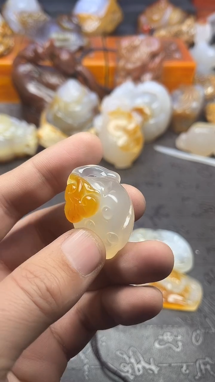 【闪购商品】玛瑙/玉髓吊坠未镶嵌1