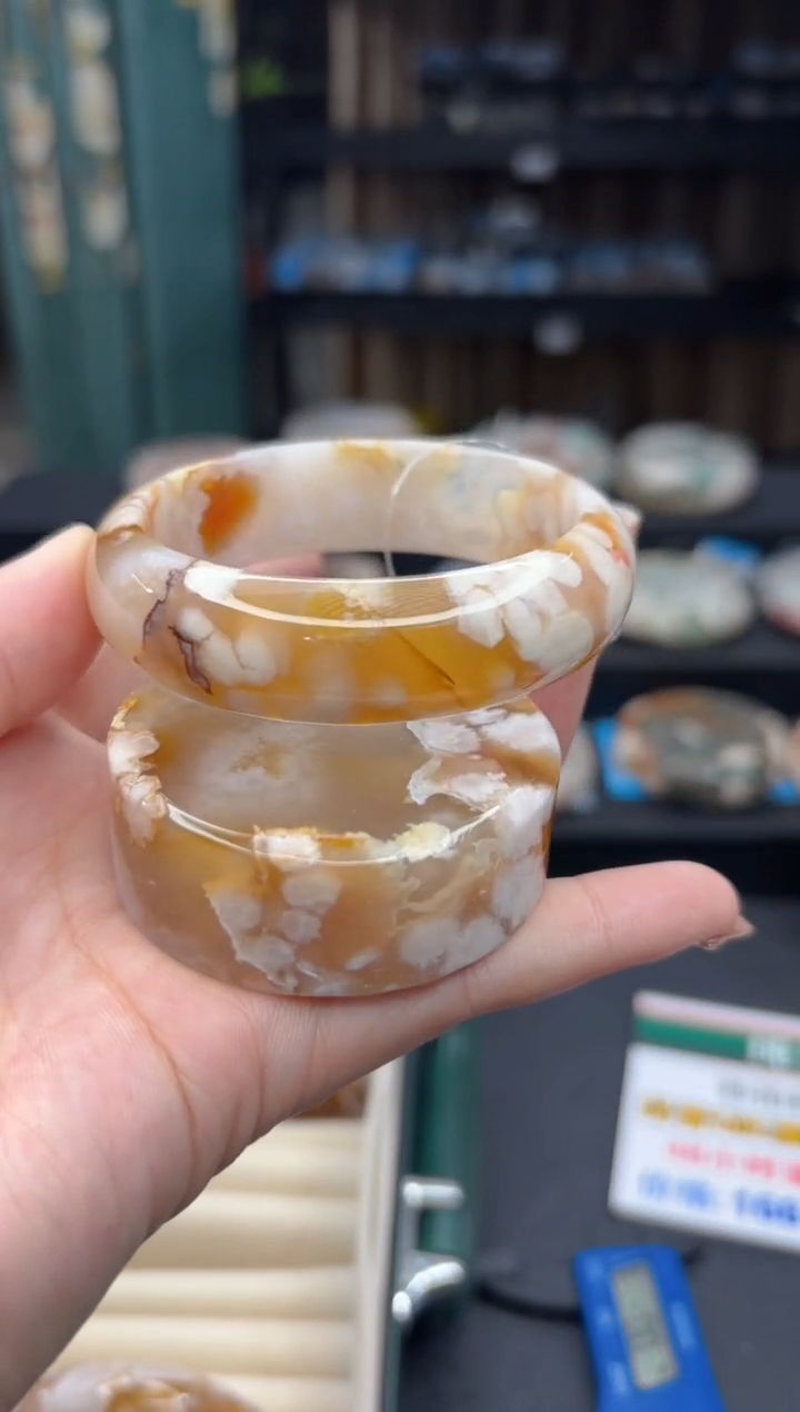 【闪购商品】石英质玉手镯未镶嵌144（55圈赠送镯心）