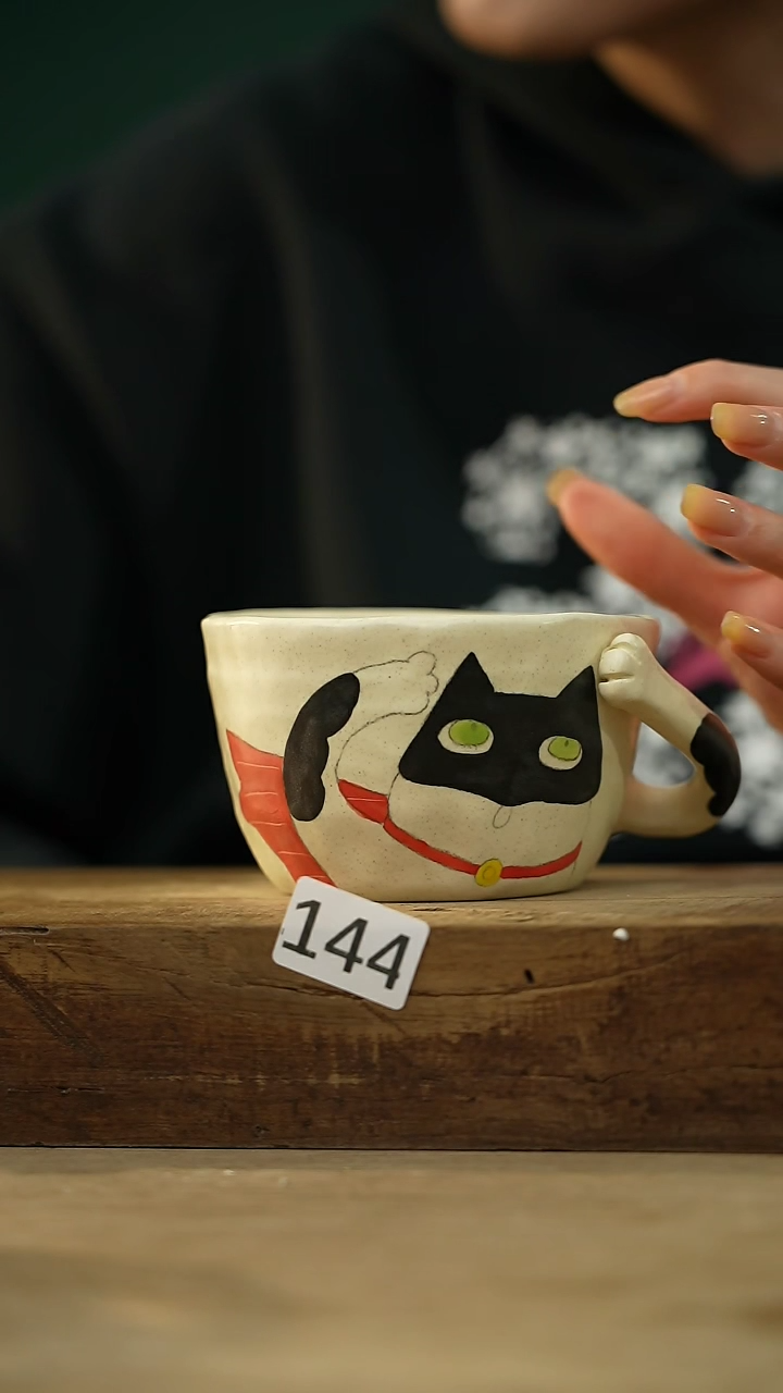 【闪购商品】瓷片新品 设计师手作款 手绘手捏卡通咖啡杯