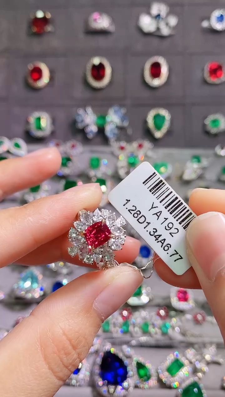 【闪购商品】尖晶石18K金戒指18K金镶嵌--