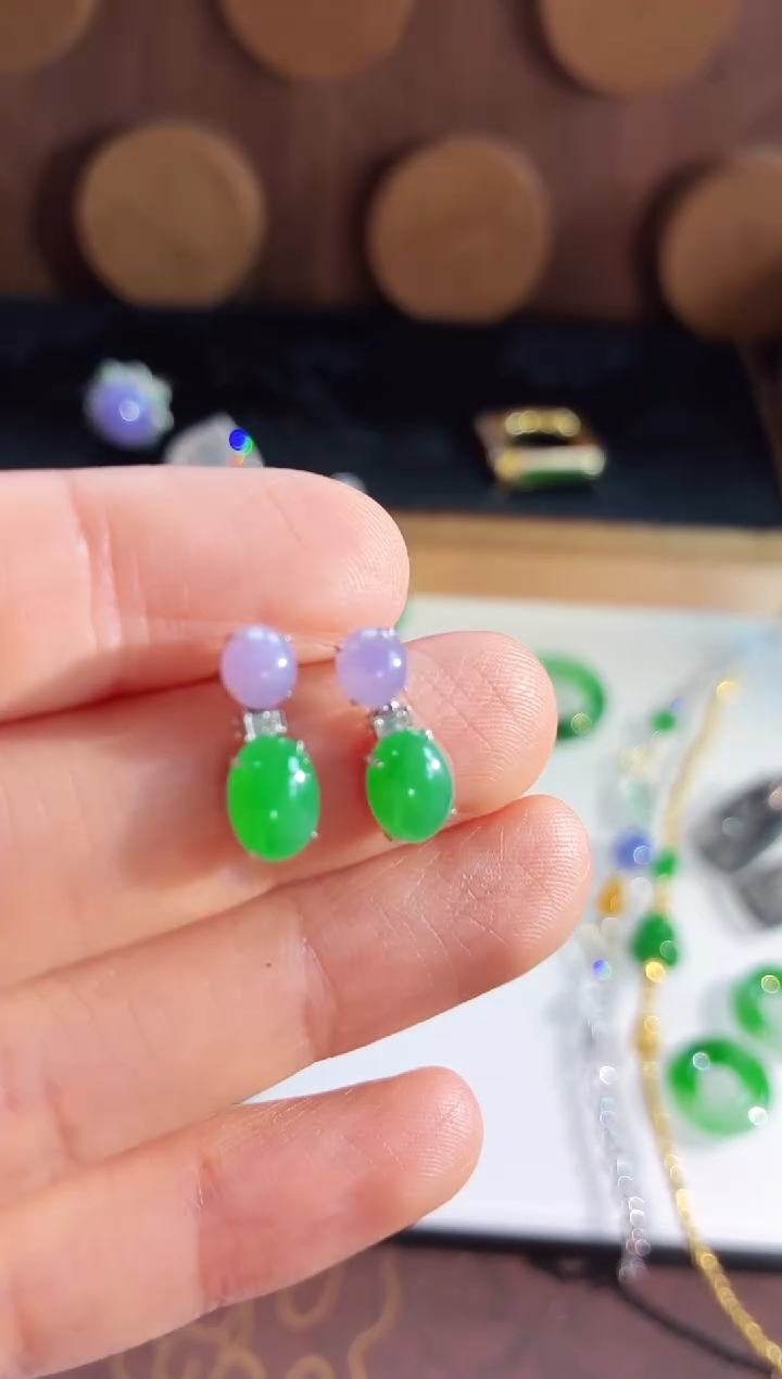 18K金镶嵌翡翠耳饰耳饰