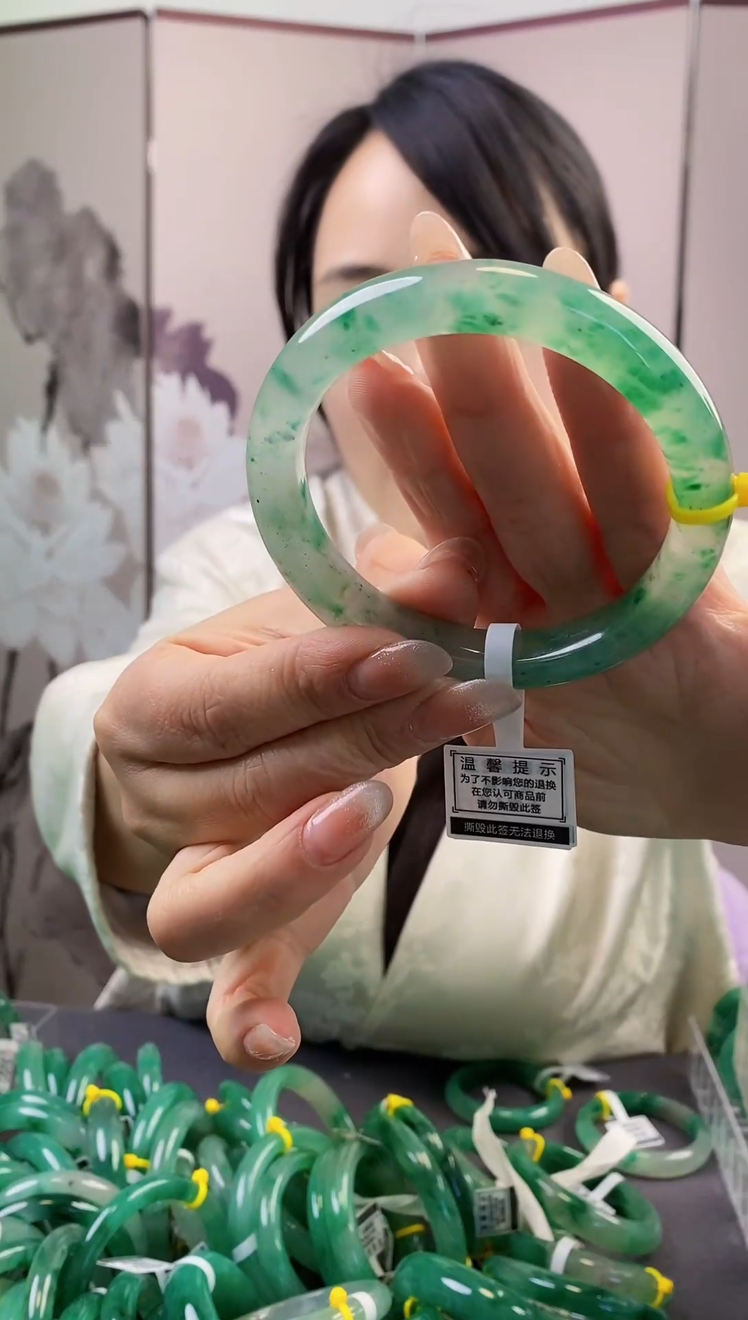 【闪购商品】石英质玉手镯未镶嵌89