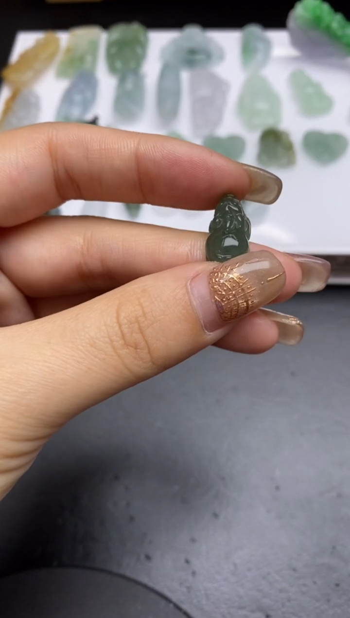 【闪购商品】定制翡翠未镶嵌翡翠毛货~