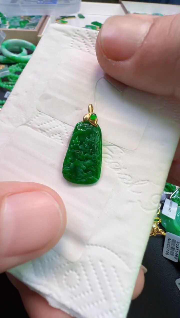 【闪购商品】翡翠吊坠(不含链)未镶嵌520