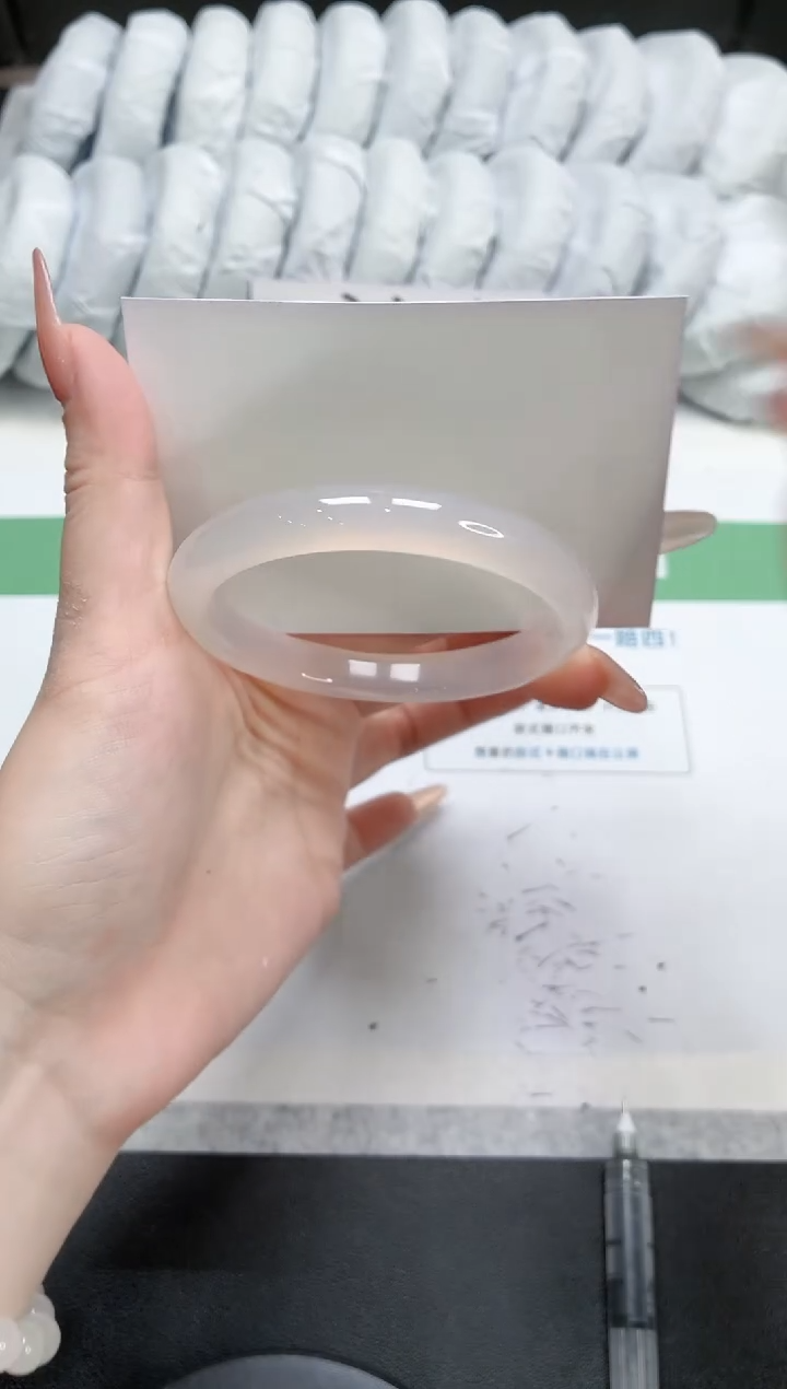 石英质玉手镯未镶嵌126-荔枝57
