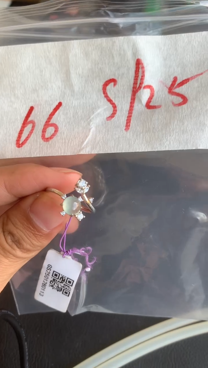 银S925镶嵌戒指翡翠缅甸A货翡翠，拍一发一