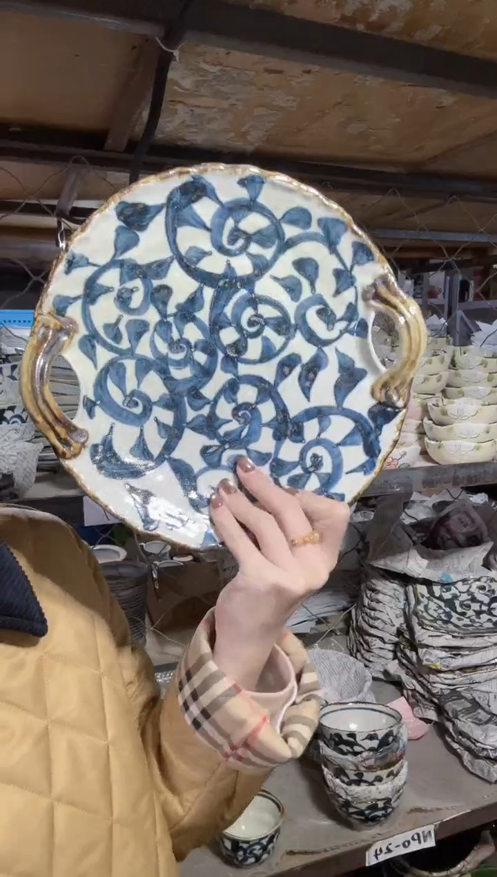 陶唐草双耳大盘一个