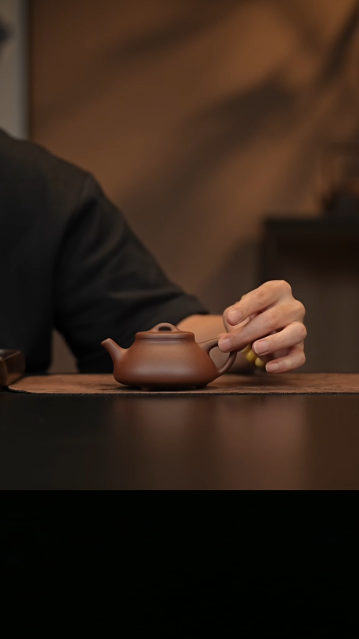 允禾斋 紫砂壶  允禾斋 紫砂壶  