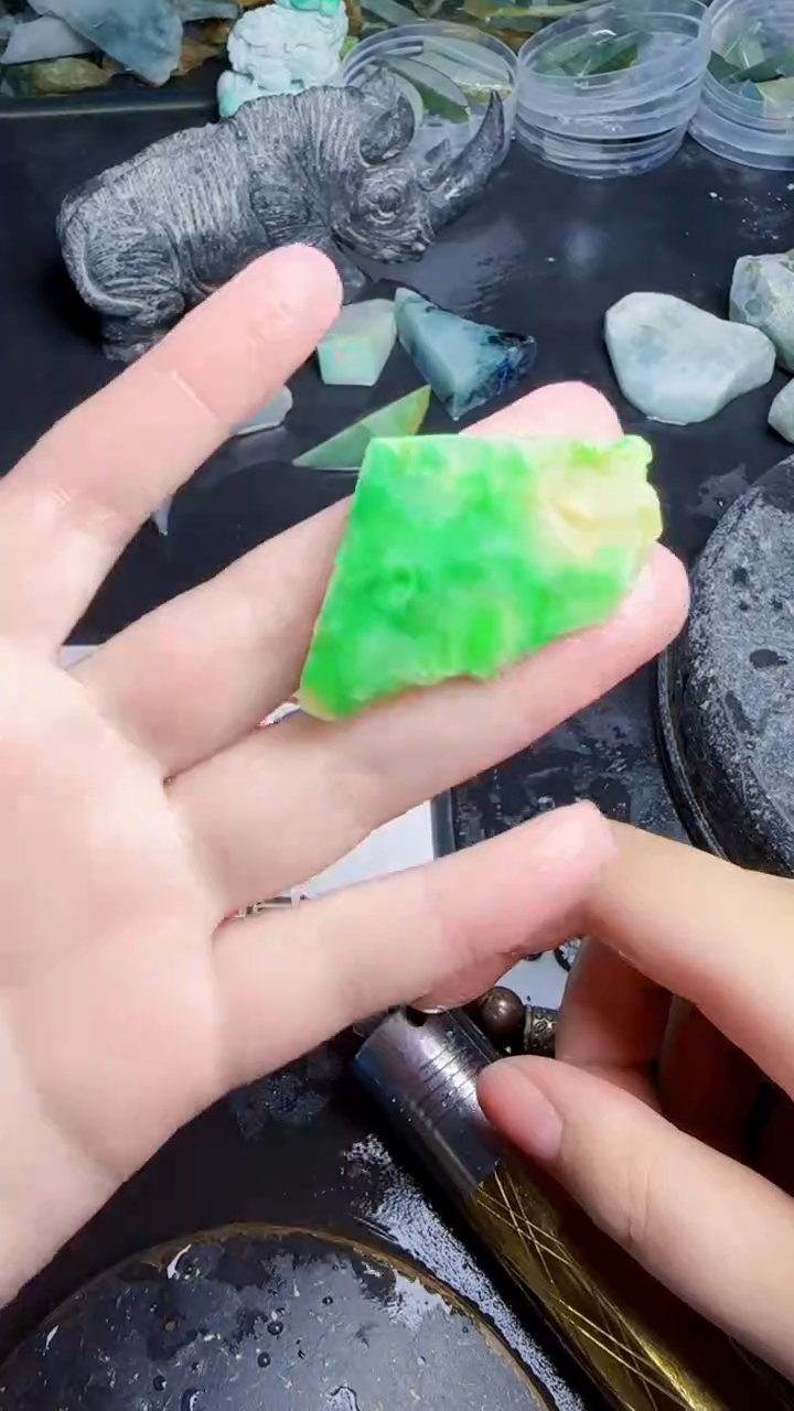 未镶嵌挂件翡翠万**沙天然翡翠066