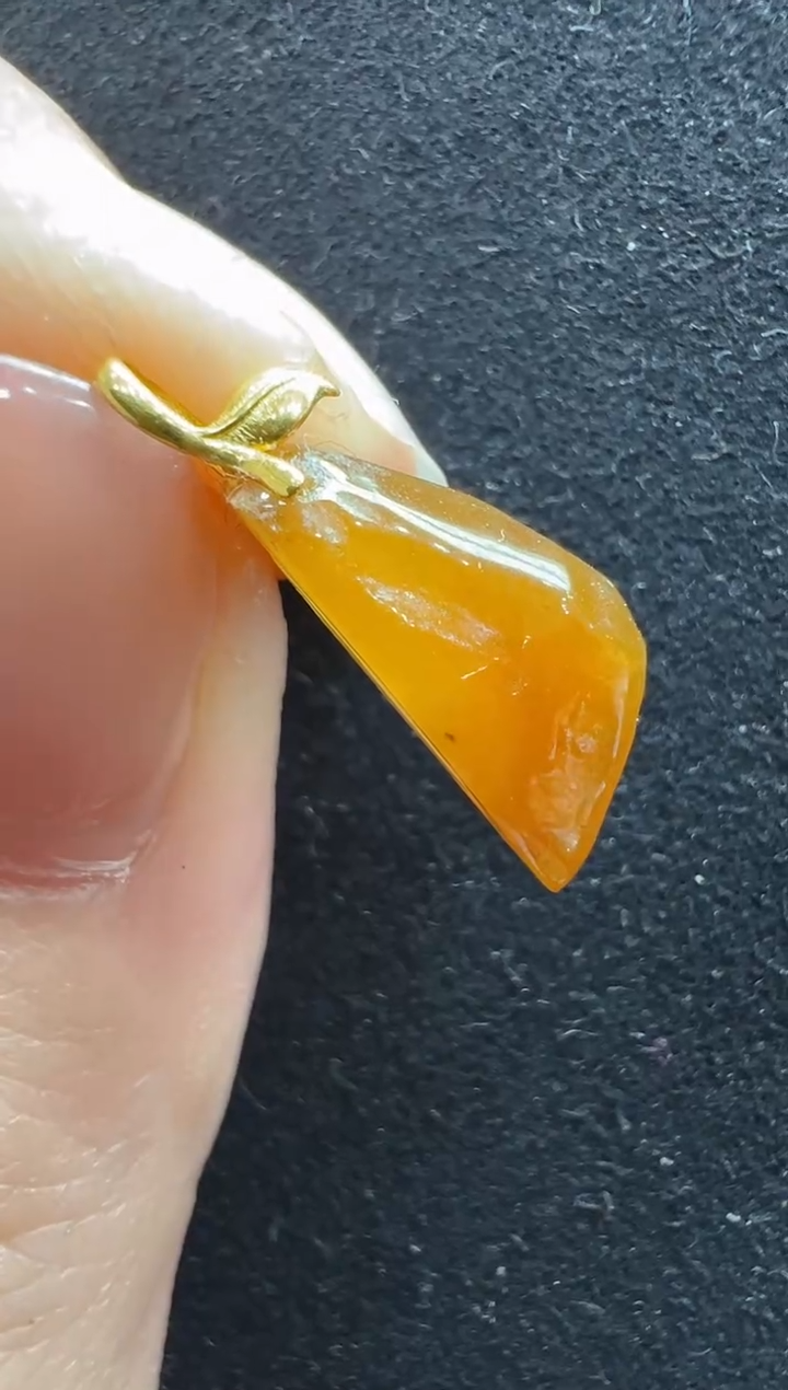 【闪购商品】翡翠吊坠(不含链)18K金镶嵌多样性发货拍一发一