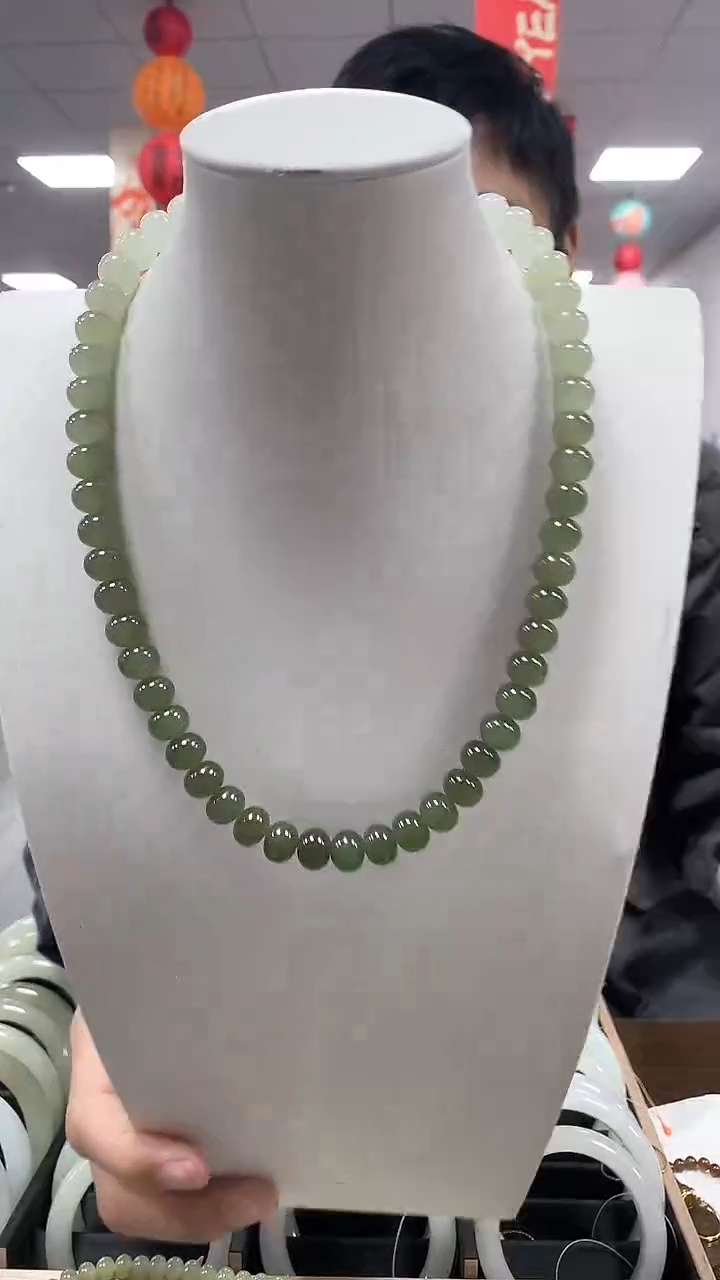 【闪购商品】和田玉颈饰未镶嵌高品湖水渐变卡10算盘珠项链一条