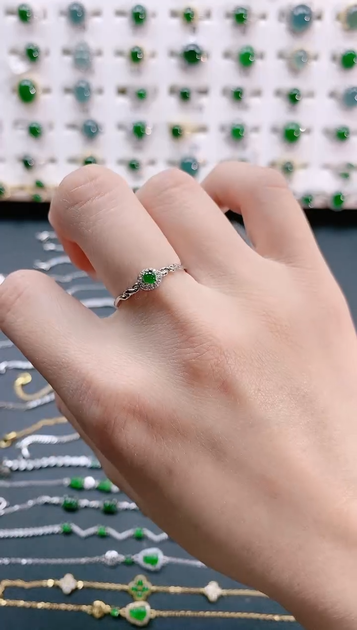 【闪购商品】翡翠戒指银S925镶嵌天然翡翠