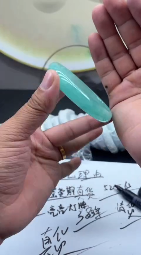 下单就是图片的手镯，放心冲！A138