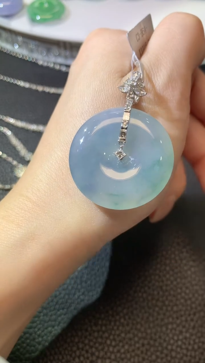 【闪购商品】翡翠吊坠(不含链)18K金镶嵌A47紫货有一定色差