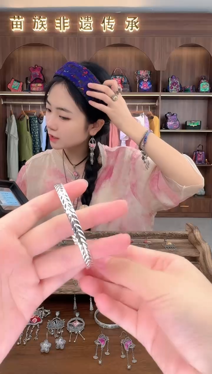 织绣扶光苗绣传承28
