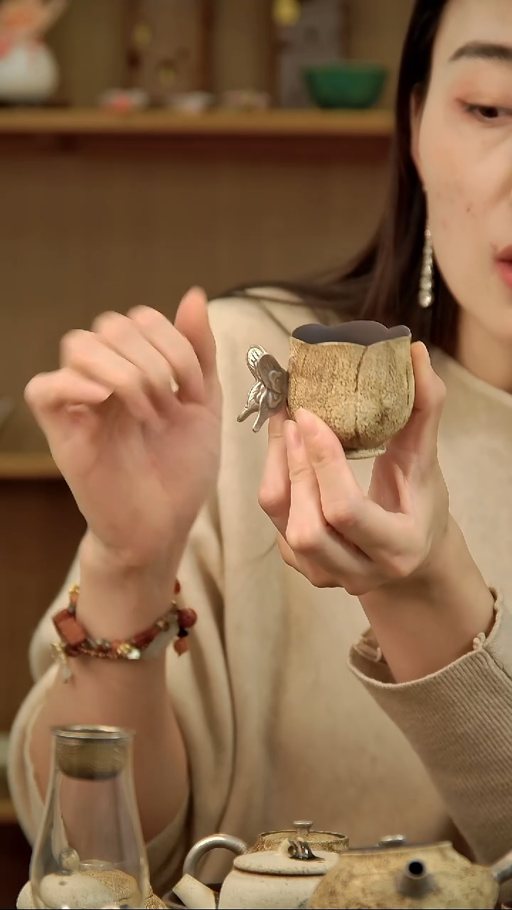 言野手作 粉引仿古蝴蝶杯