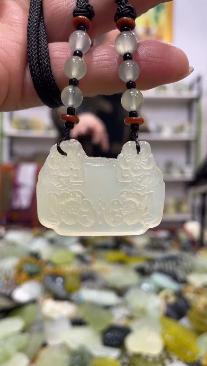 【闪购商品】岫玉吊坠未镶嵌