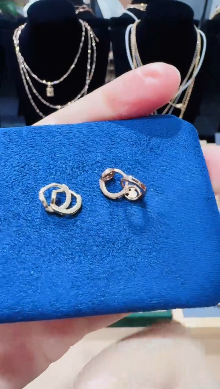 【闪购商品】18K金耳饰笑脸耳扣多样性发货发其一