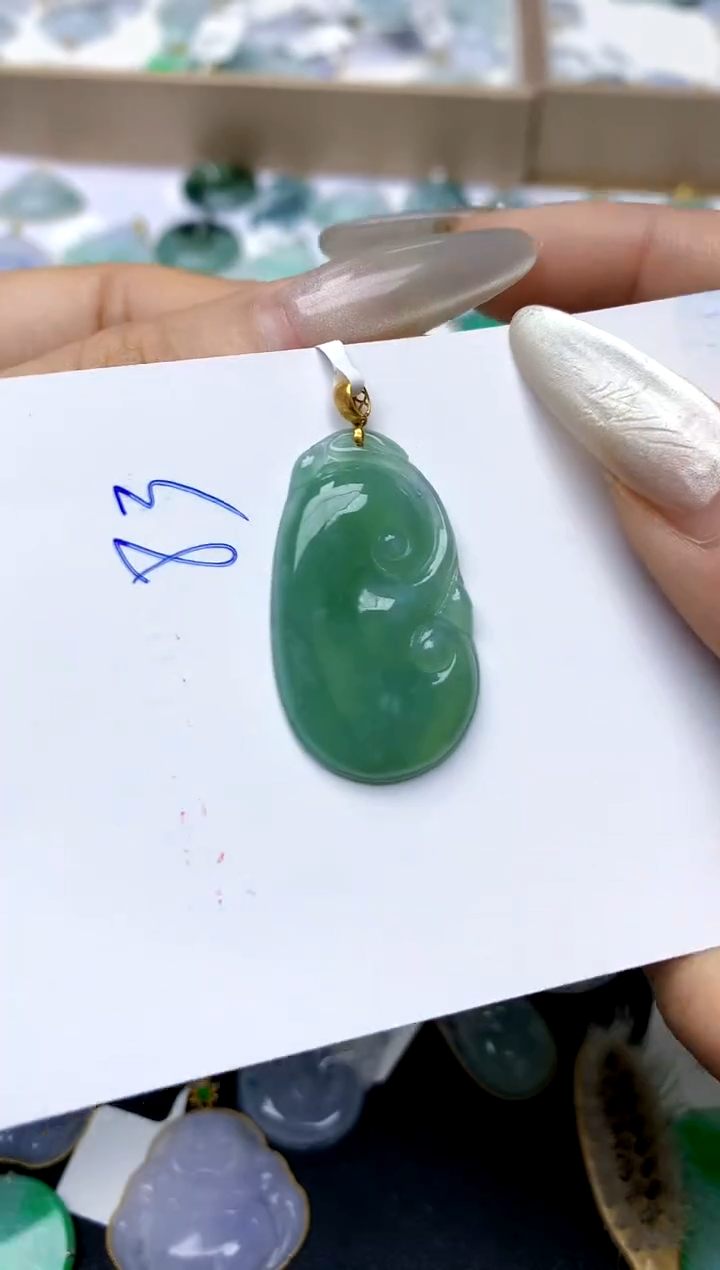 【闪购商品】翡翠颈饰18K金镶嵌天然A货翡翠