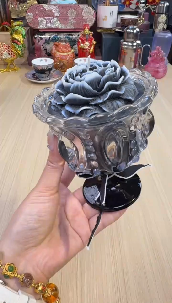  67山茶花香薰蜡烛-乌木玫瑰