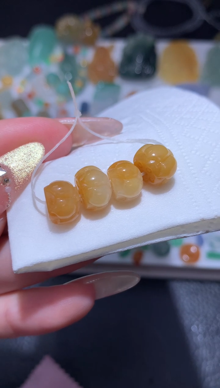 未镶嵌定制翡翠四颗莲花珠