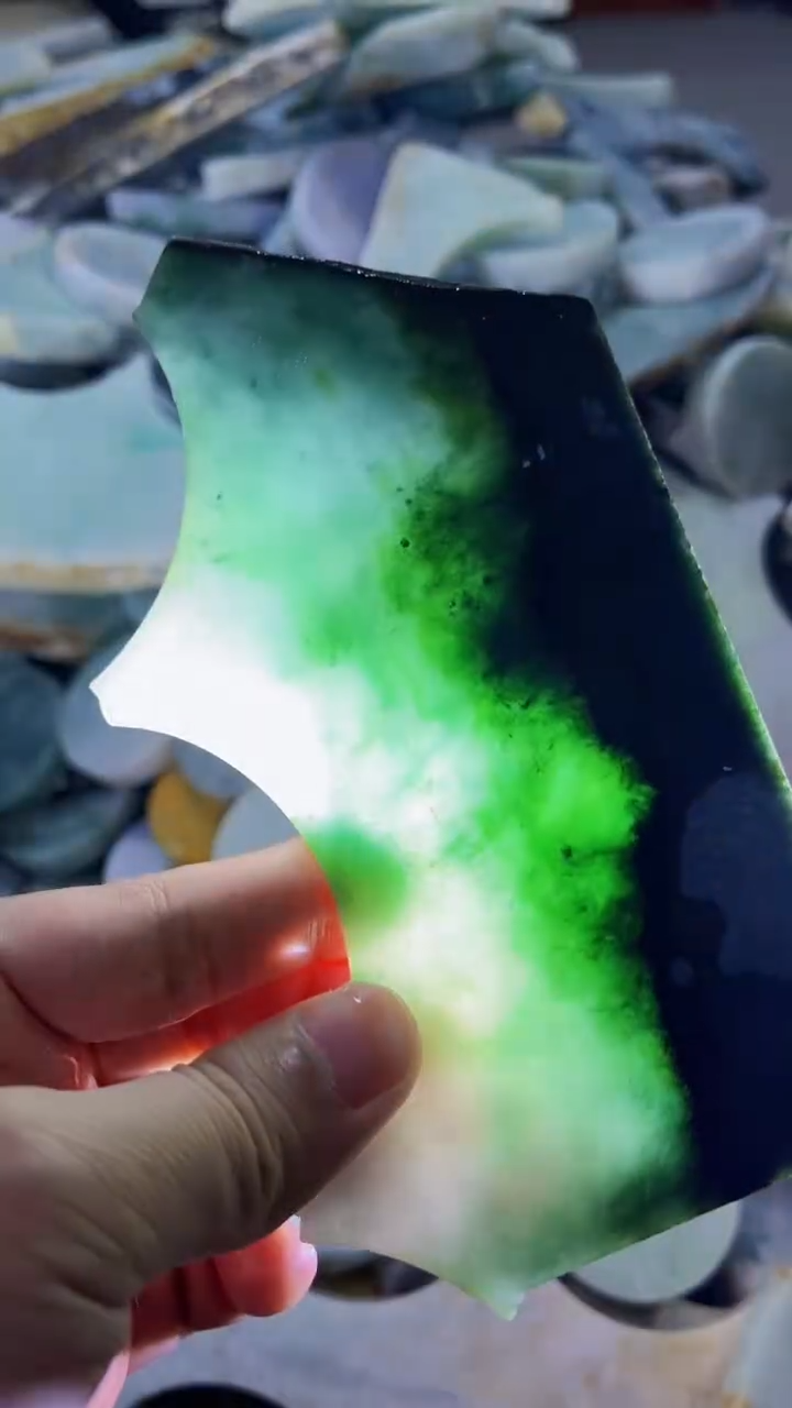 【闪购商品】翡翠挂件未镶嵌A货康壹157