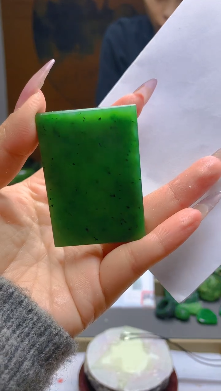 【闪购商品】和田玉（碧玉）颈饰未镶嵌1