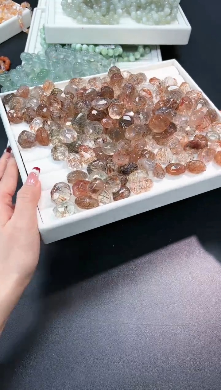 【闪购商品】水晶手串未镶嵌1j多样性发其一