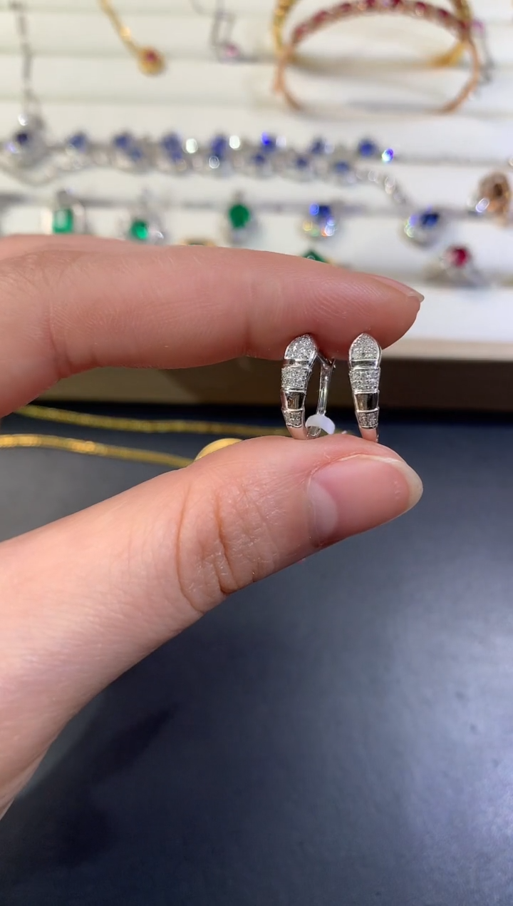 【闪购商品】钻石耳饰18K金镶嵌D229|2380