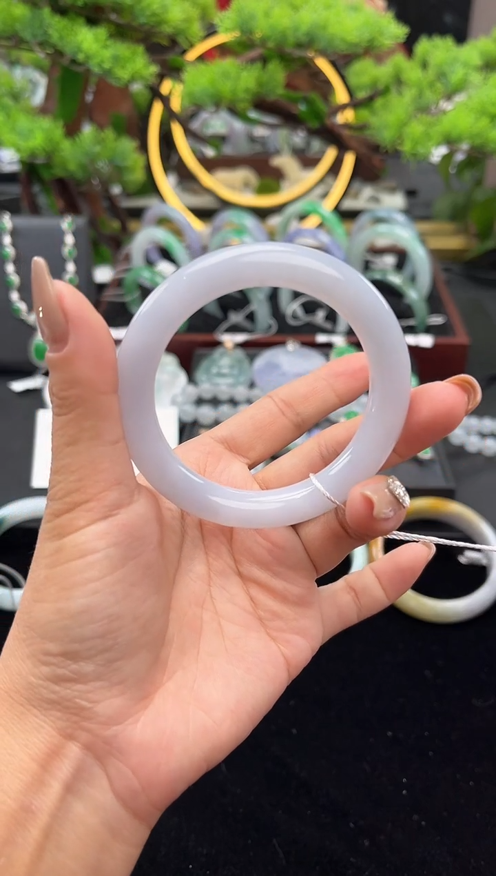 未镶嵌手镯翡翠手镯