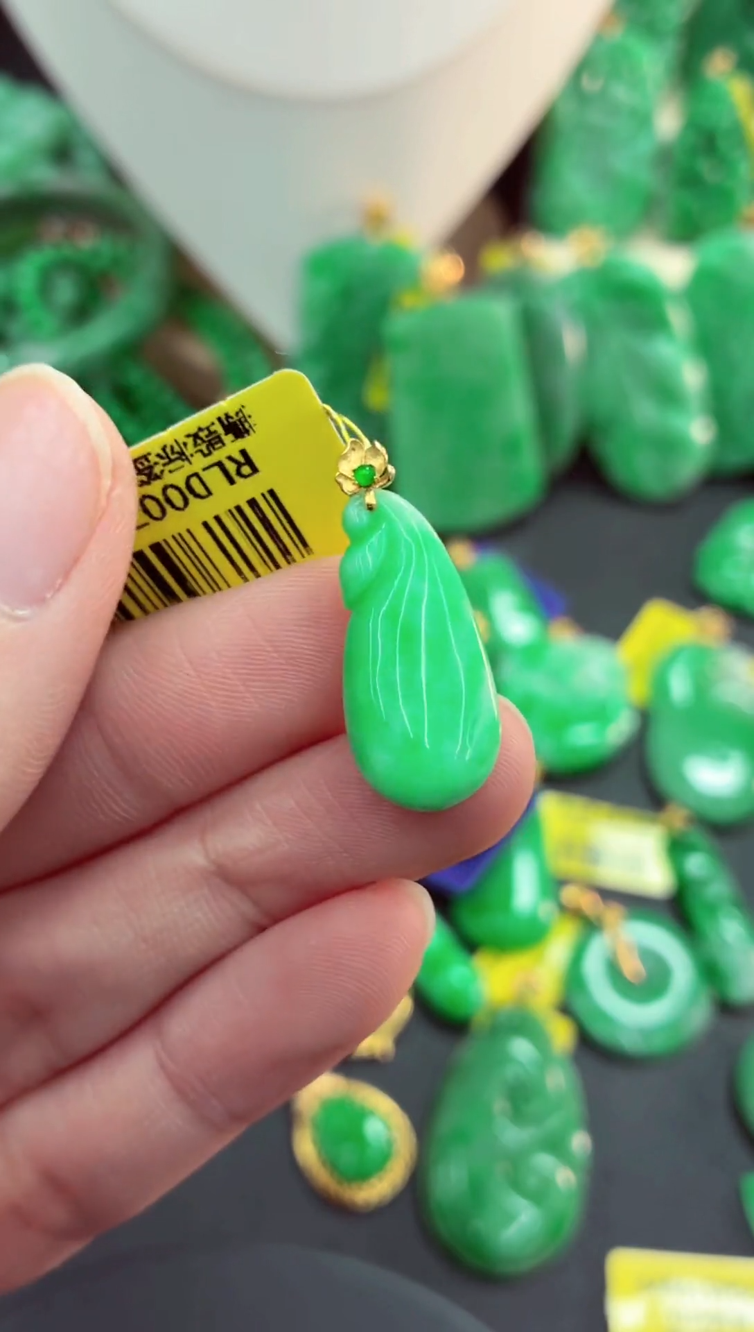 吊坠(不含链)18K金镶嵌翡翠天然缅甸翡翠A货