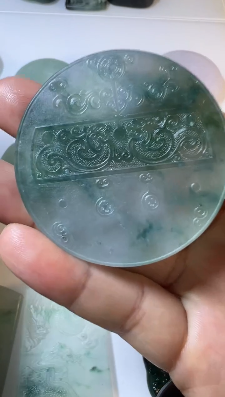未镶嵌定制翡翠牌子