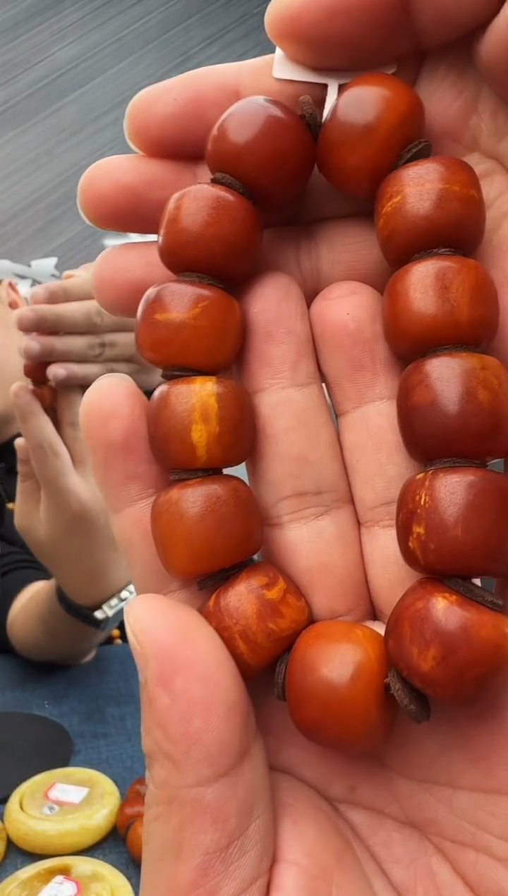 蜜蜡未镶嵌珠宝奇石德**工假一罚十，多样性发其一