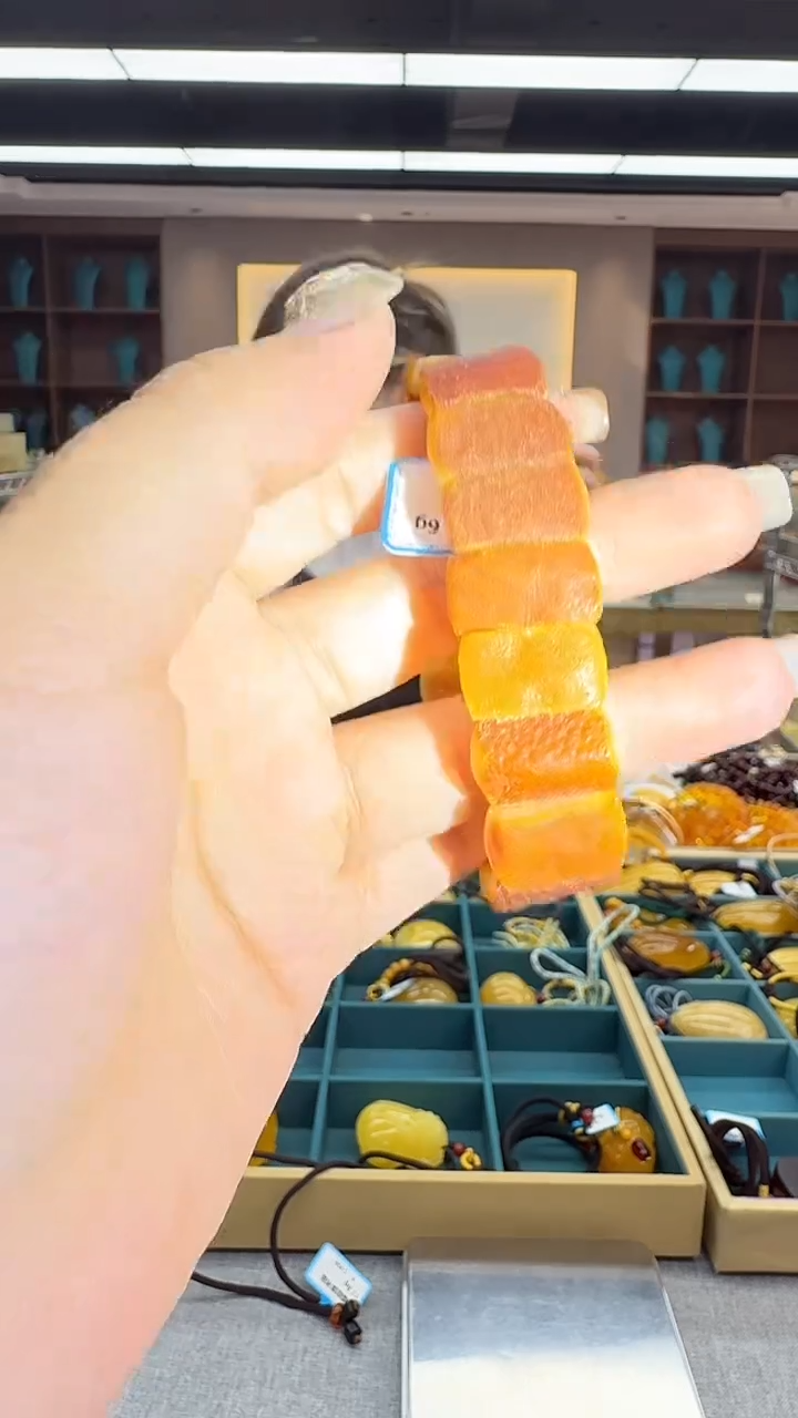 手链琥珀未镶嵌208秒拍号 假一罚三 