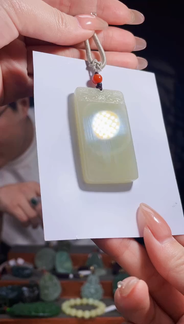 【闪购商品】和田玉颈饰未镶嵌拍一发一