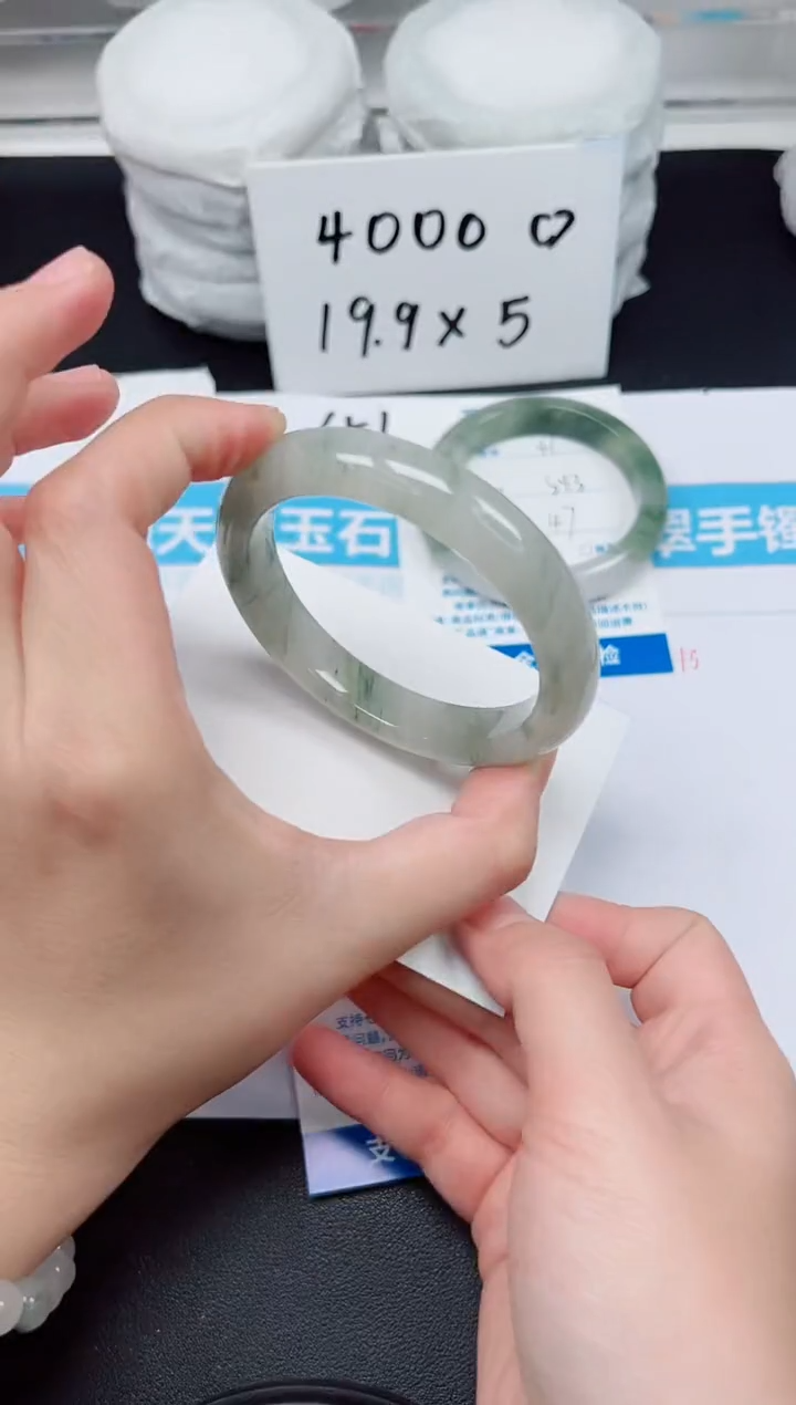 【闪购商品】石英质玉手镯未镶嵌G42-58.1