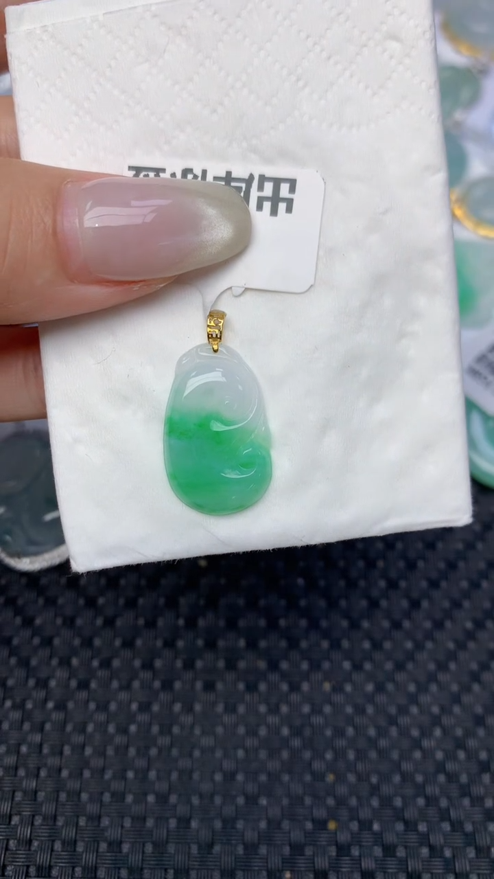翡翠18K金镶嵌颈饰天然缅甸翡翠a货百元以上9元证书费自理