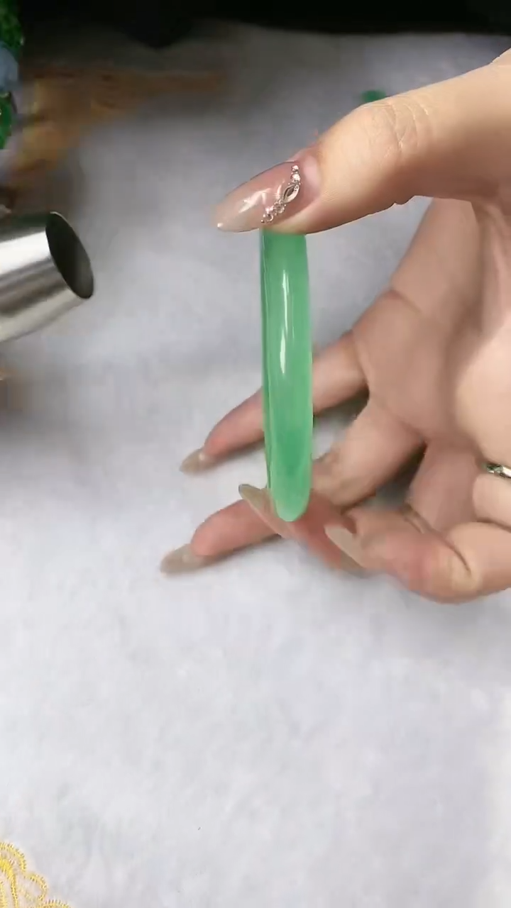 【闪购商品】翡翠手镯未镶嵌00000000000