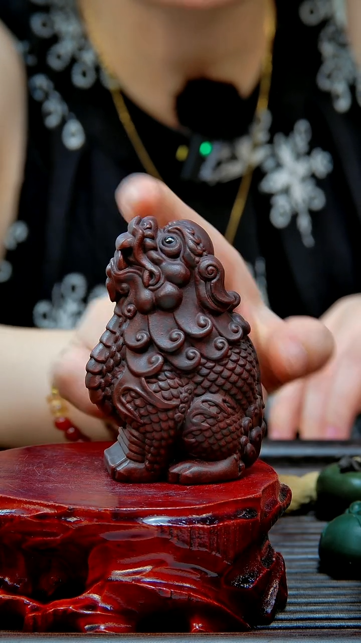 宜兴紫砂茶宠貔貅