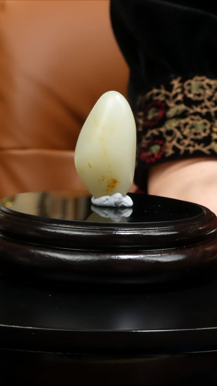 【闪购商品】和田玉吊坠(不含链)未镶嵌29.1克和田玉原石